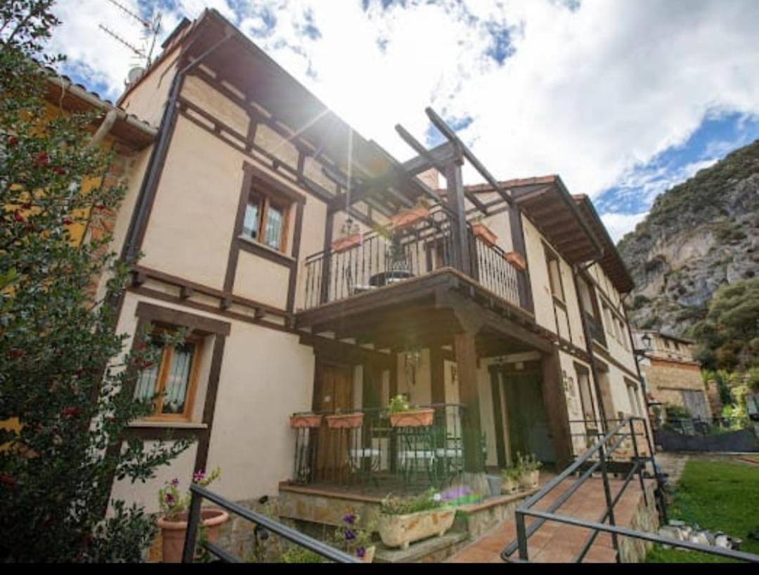 Hotel Rural En Las Cascadas De Tobera Εξωτερικό φωτογραφία